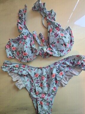 Summer Floral Ruffle Bikini Set - Light Blue With Pink Roses, XL Size NWT